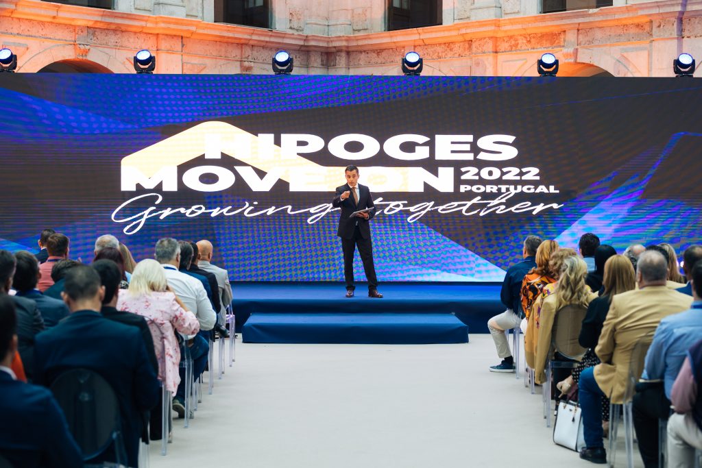 Apresentador Evento Hipoges MoveOn Portugal 2022 jornalista Luís Maia conferência mercado imobiliário crescimento expansão grupo Hipoges
