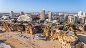 housers mercado imobiliário investimento 2021 seguro retorno portugal