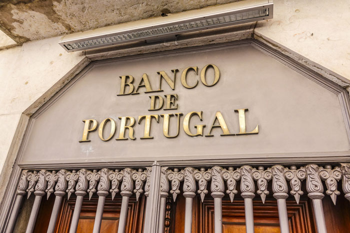 Banco de Portugal Empréstimos Moratória Recuo